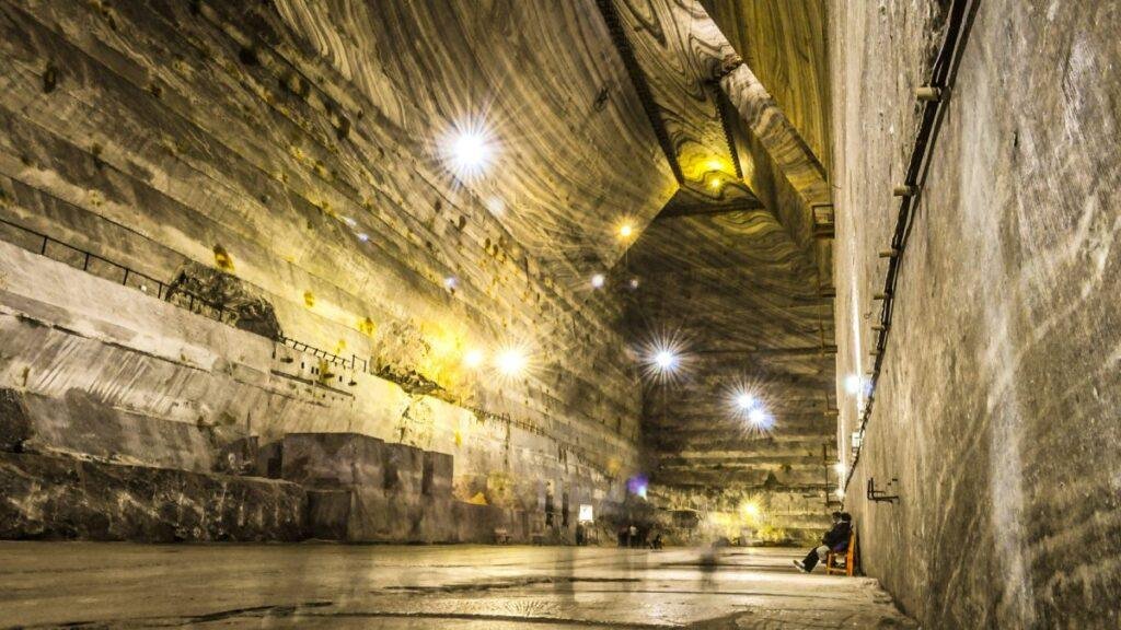 Wine tasting & salt mine - 1 day