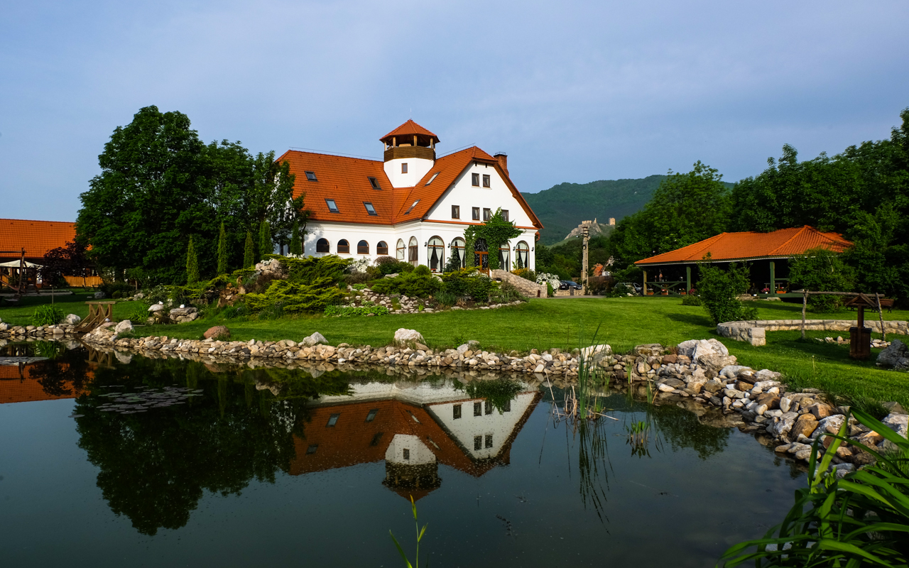 Hidden gems in Romania: Magura and Pestera Villages - Travelling Buzz