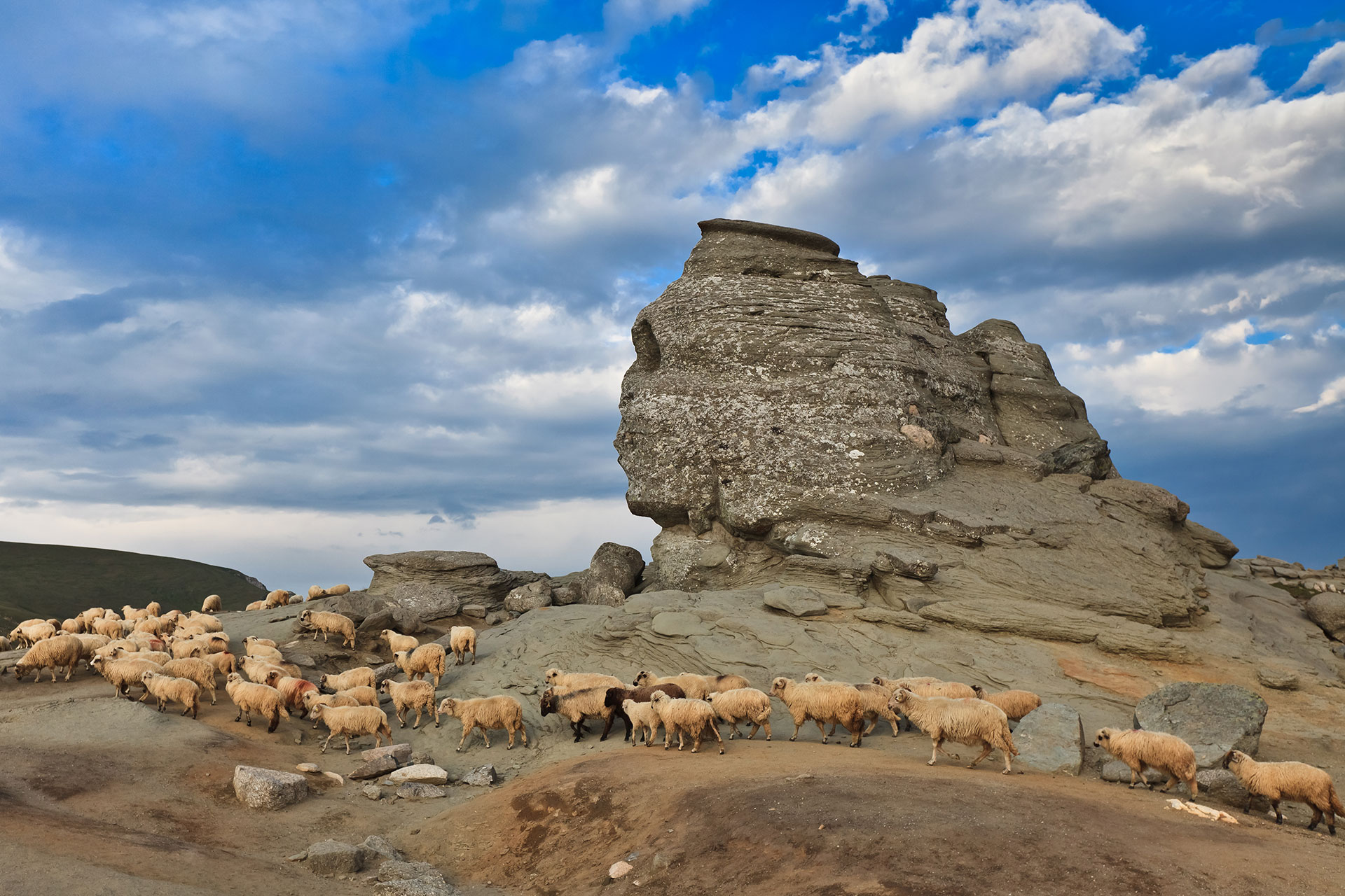 Exploring the Iron Gates of Romania: A Comprehensive Guide