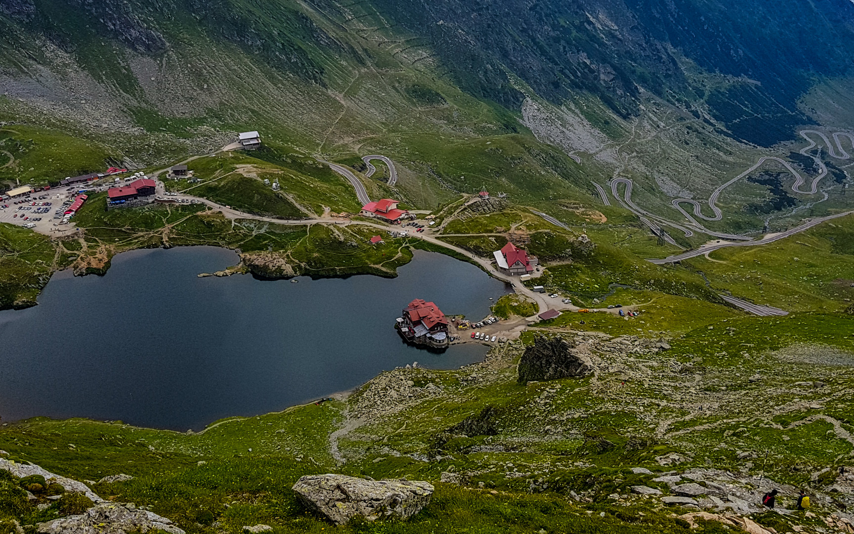 fagaras mountains hiking trails