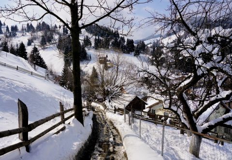 winter tour of transylvania with Romaniatourstore