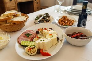 gastronomic culture tour of transylvania