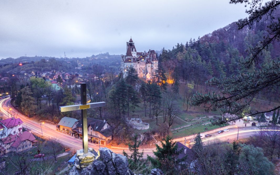 Bran Castle tour - RomaniaTourStore